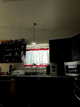 Snapshot of ScarletCallings420 chatting on March 2026 12:33:01 AM ScarletCallings420 online show from March 2026 12:33:01 AM