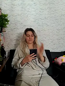 Snapshot of ScarletCallings420 chatting on April 2026 07:47:01 PM ScarletCallings420 online show from April 2026 07:47:01 PM