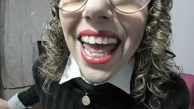 taylorhot70 online show from February 2025 01:37:01 AM