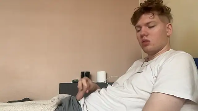 Snapshot of sexybooii6968 chatting on November 2025 09:42:02 AM sexybooii6968 online show from November 2025 09:42:02 AM