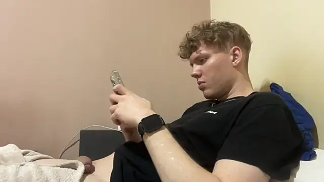 Snapshot of sexybooii6968 chatting on November 2025 03:27:02 PM sexybooii6968 online show from November 2025 03:27:02 PM