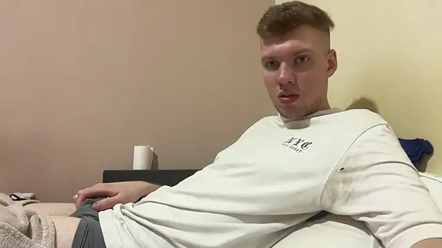 sexybooii6968 online show from December 2025 02:45:02 PM