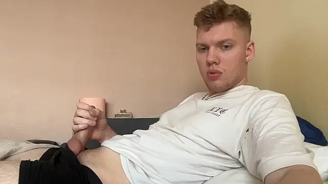 sexybooii6968 online show from April 2026 12:39:01 PM