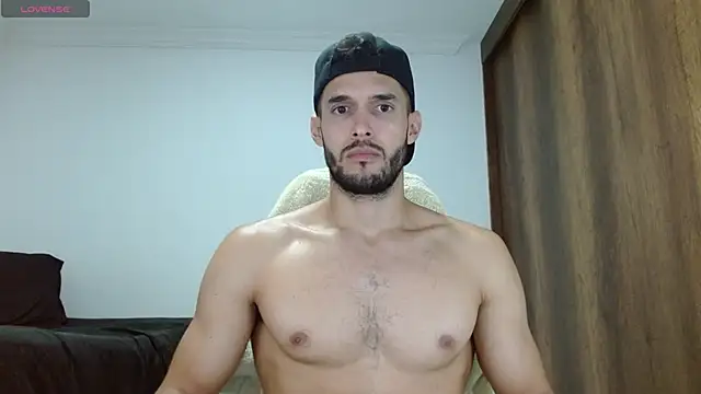 Noah jhonsonn online show from February 2025 02:33:01 PM