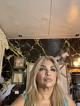 scarlett sexx69 online show from October 2025 06:39:02 PM