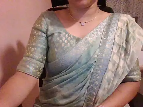 Pinky 4 online show from September 2025 05:13:01 PM