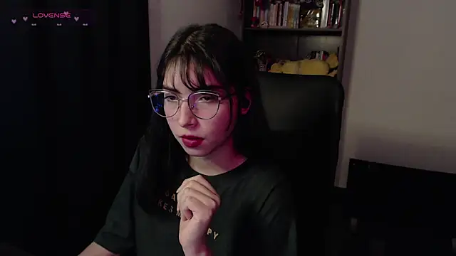 LemonsaD  online show from April 2026 12:20:02 AM