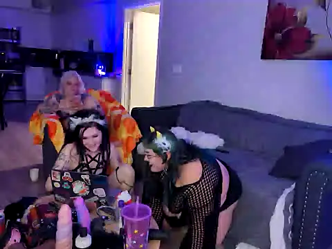 Cutegothcrybabyx online show from January 2025 09:24:02 AM