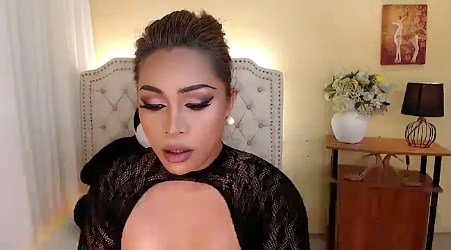 DreamLADYBOY online show from January 2025 12:01:01 AM