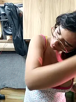 Simone Miller online show from January 2025 11:00:01 PM