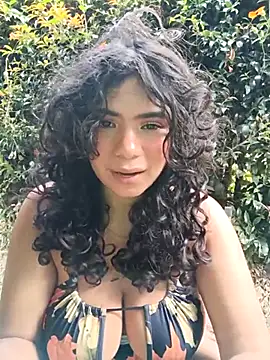 Simone Miller online show from September 2025 05:35:02 PM