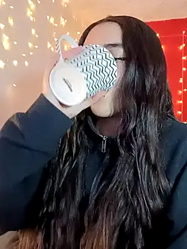 IvonneT online show from December 2024 05:00:01 AM