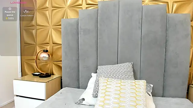 Snapshot of melani_dream chatting on February 2026 01:29:02 PM melani dream online show from February 2026 01:29:02 PM