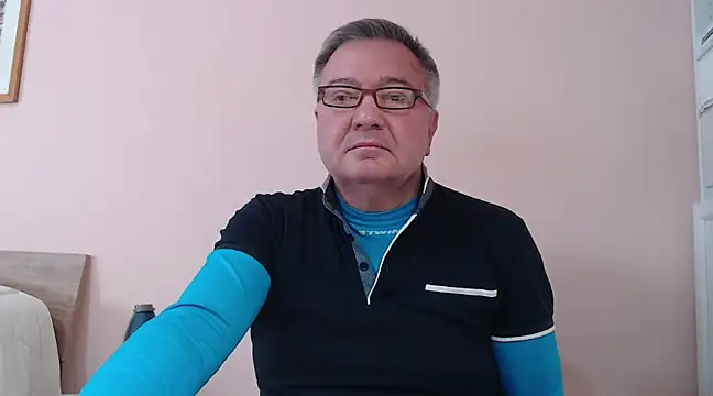 YOU6me online show from February 2025 10:30:01 AM