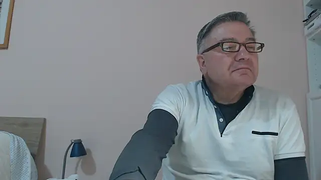 YOU6me online show from February 2025 05:43:01 PM