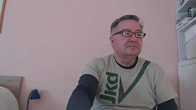 YOU6me online show from February 2025 10:26:01 AM