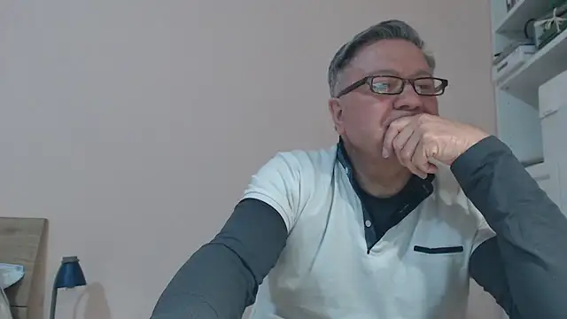 YOU6me online show from March 2025 06:54:01 PM