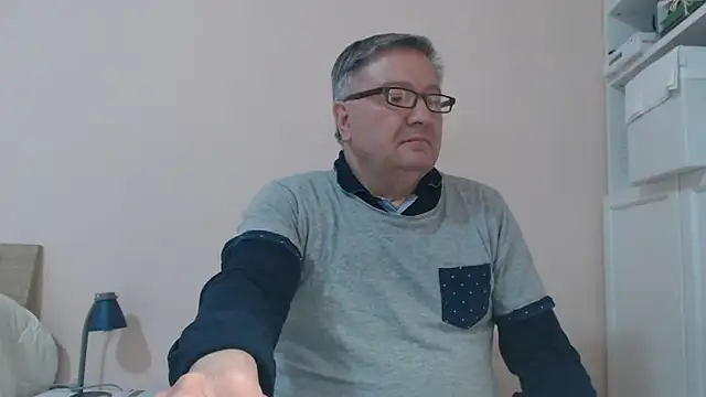 YOU6me online show from March 2025 04:19:02 PM