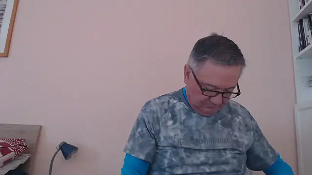 YOU6me online show from October 2025 08:44:01 AM