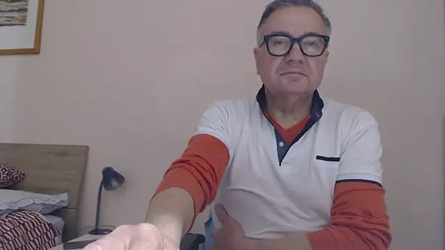 YOU6me online show from October 2025 08:20:01 PM