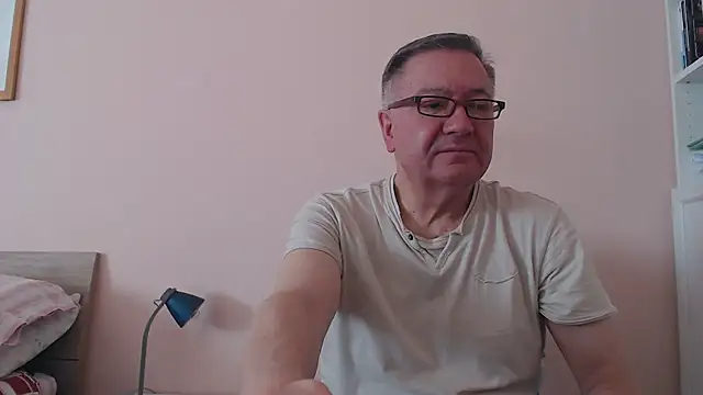 YOU6me online show from November 2025 08:13:02 AM