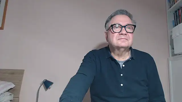 YOU6me online show from March 2026 04:51:01 AM