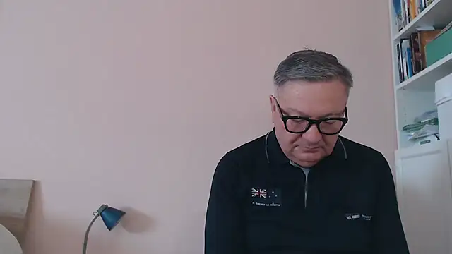 YOU6me online show from April 2026 06:41:01 AM