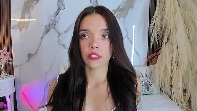 hannahill69 online show from October 2025 05:15:01 AM