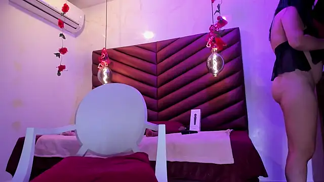 Snapshot of ValerySex_ chatting on March 2025 01:13:01 AM ValerySex online show from March 2025 01:13:01 AM