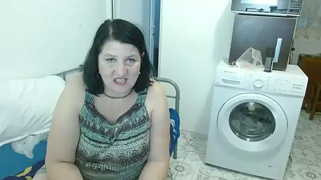 Snapshot of RidemerafSuzana chatting on January 2025 02:28:02 PM RidemerafSuzana online show from January 2025 02:28:02 PM