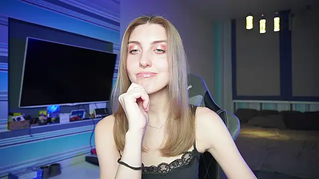 CassiaBlade1 online show from September 2025 06:43:02 PM