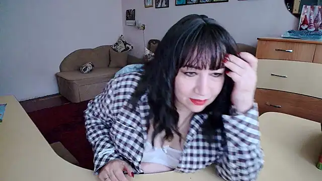 Lucretia Goldi  online show from December 2025 12:34:02 PM