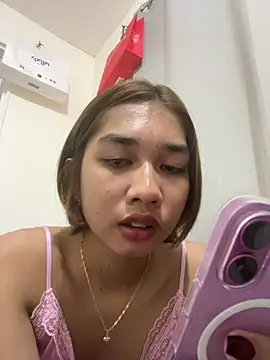 Snapshot of SweetCumFrancine chatting on May 2026 02:00:01 PM SweetCumFrancine online show from May 2026 02:00:01 PM