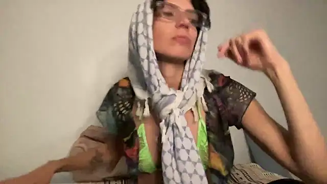 Snapshot of Labebe-rica chatting on February 2026 01:37:01 AM Labebe-rica online show from February 2026 01:37:01 AM