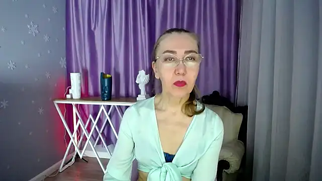 queen a n i online show from January 2025 11:20:01 AM