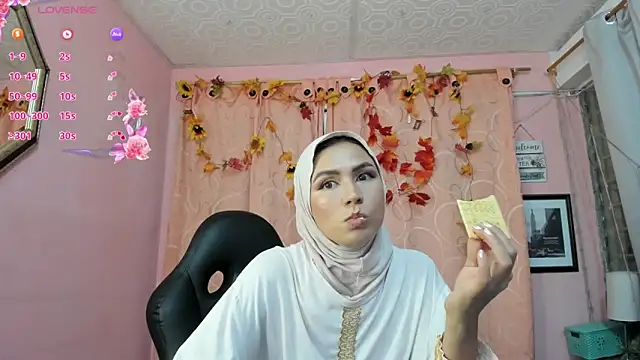 DarshaKhemu online show from December 2025 09:22:02 PM