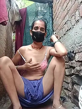 Snapshot of Mohni_Das chatting on July 2026 02:48:02 AM Mohni Das online show from July 2026 02:48:02 AM