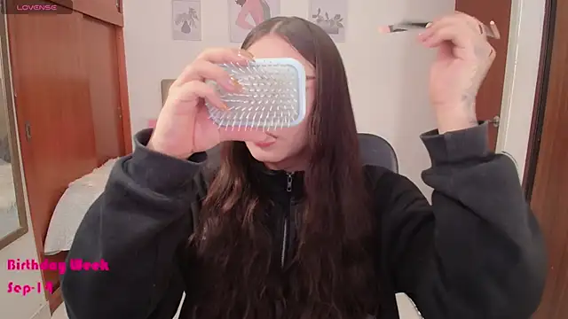 Miley Baker online show from September 2025 12:38:02 PM