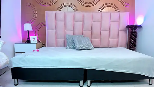 valeriaa19 online show from March 2025 05:22:02 AM