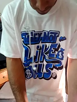 Torresmor online show from March 2026 03:34:01 AM