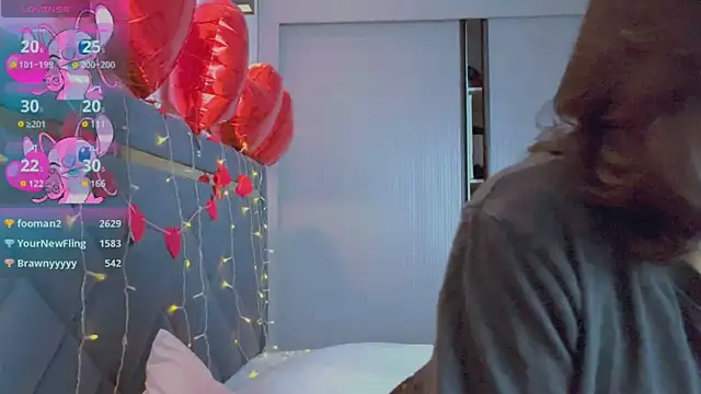 Mia Tin online show from February 2025 12:27:02 PM