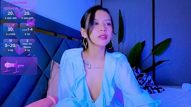 Mia Tin online show from March 2026 08:09:01 PM