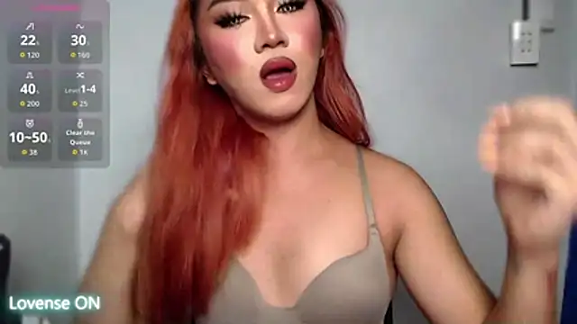 Local Hoelyx online show from October 2025 09:11:04 AM