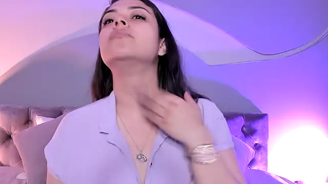 Snapshot of Nicolle_W chatting on March 2025 11:58:02 AM Nicolle W online show from March 2025 11:58:02 AM