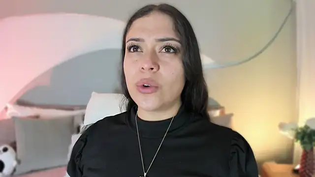 Snapshot of Nicolle_W chatting on October 2025 11:52:02 AM Nicolle W online show from October 2025 11:52:02 AM