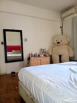 Yosipaez online show from January 2025 08:31:02 PM