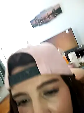 Yosipaez online show from January 2025 03:02:01 PM