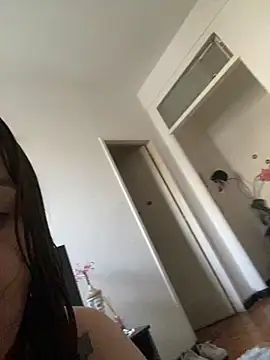 Yosipaez online show from October 2025 09:35:02 PM