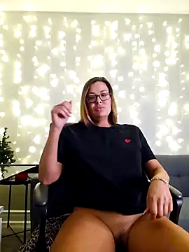 RebeccaXO  online show from December 2024 03:27:02 AM