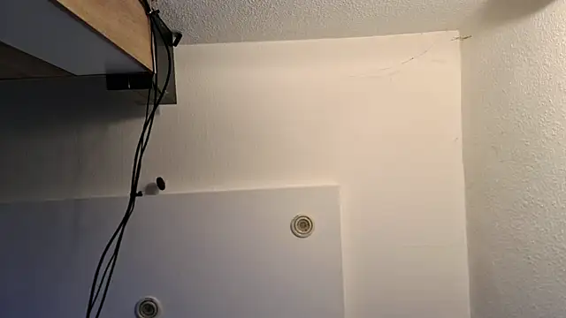 Raaziel online show from November 2025 06:05:02 AM